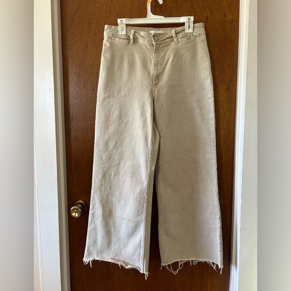 wide leg tan jeans, 10